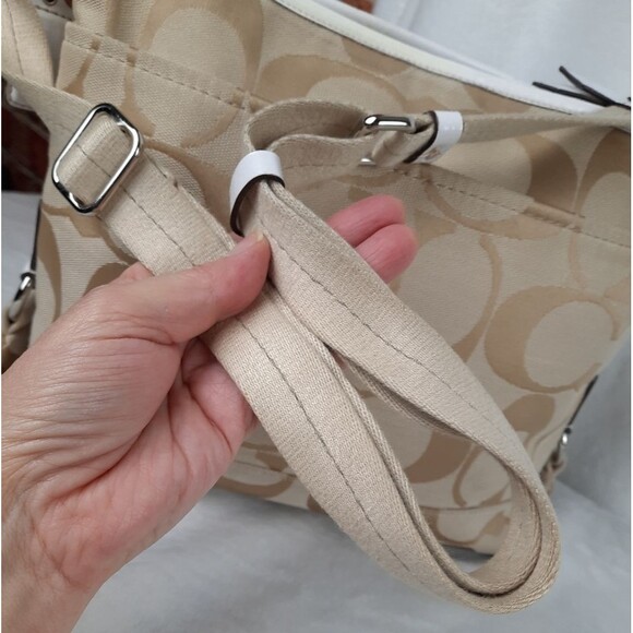 Coach Elegant Tan And White Signature Shoulder Bag - Picture 6 of 14
